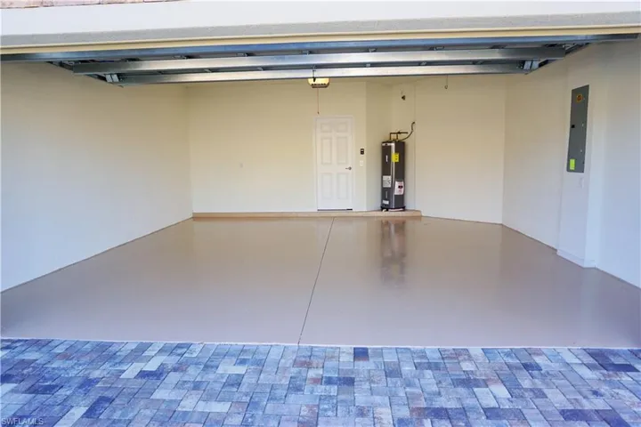 9137 Glenforest Dr, Naples, Florida 34120