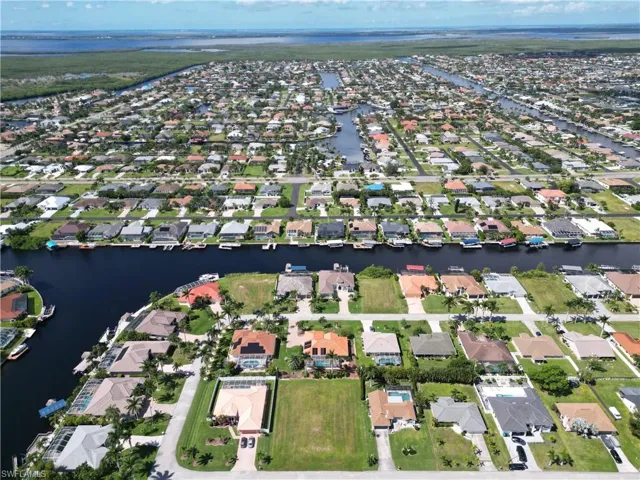 5304 Sw 19th Pl, Cape Coral, Florida 33914