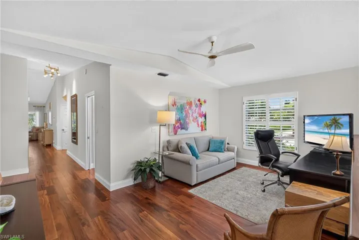7108 Barrington Cir 202, Naples, Florida 34108