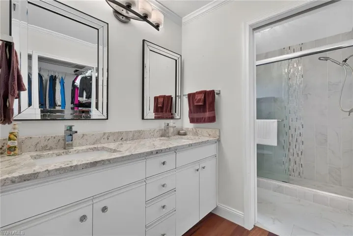 7108 Barrington Cir 202, Naples, Florida 34108