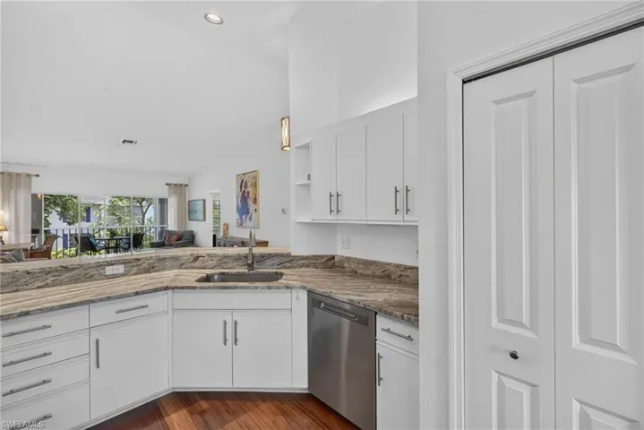 7108 Barrington Cir 202, Naples, Florida 34108