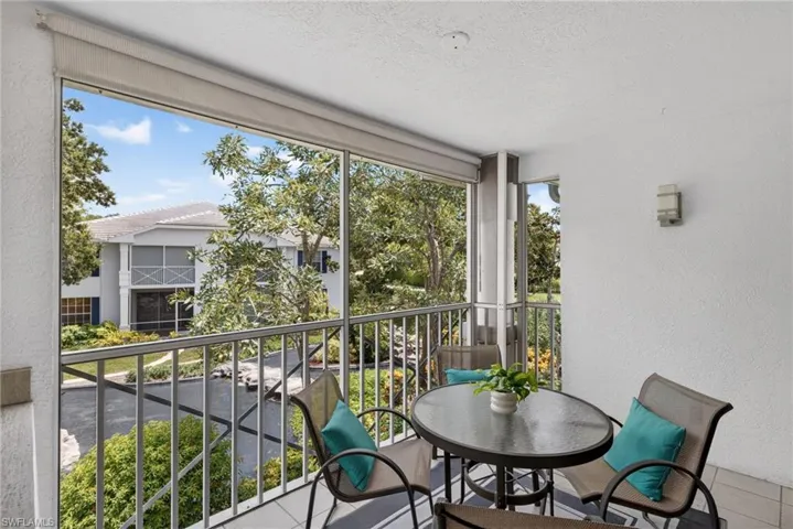 7108 Barrington Cir 202, Naples, Florida 34108