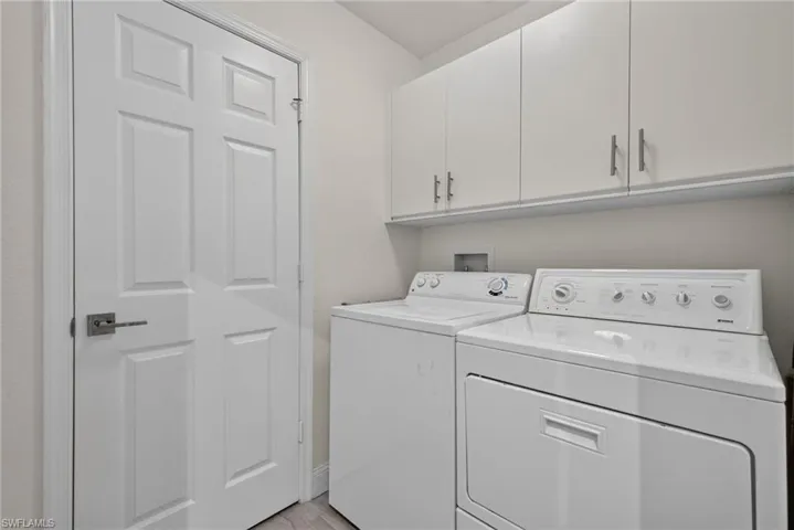 7108 Barrington Cir 202, Naples, Florida 34108