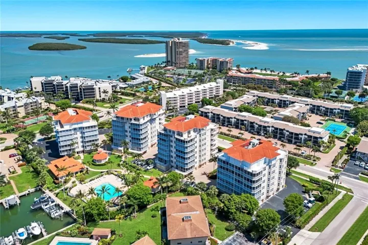 1111  Swallow  AVE, Marco Island, FL 34145