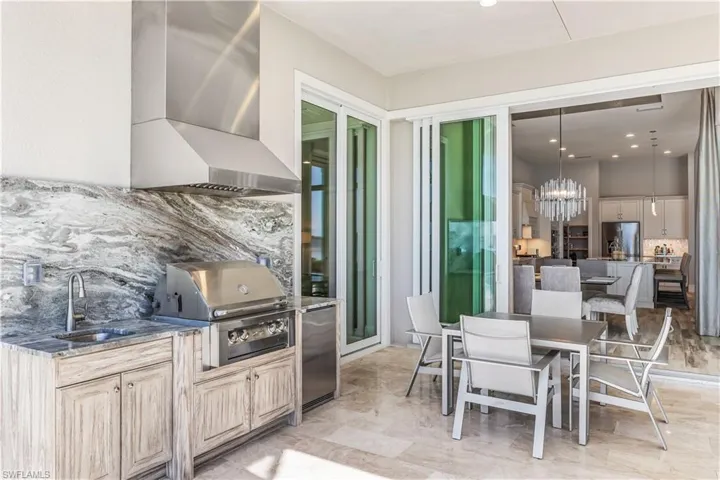 Outdoor Kitchen