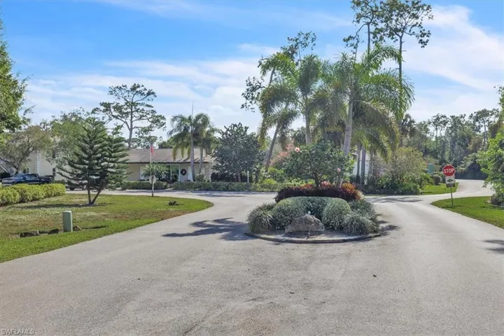 280  Timber Lake  CIR, Naples, FL 34104