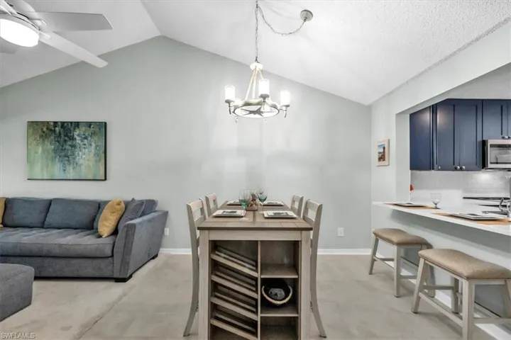 280  Timber Lake  CIR, Naples, FL 34104