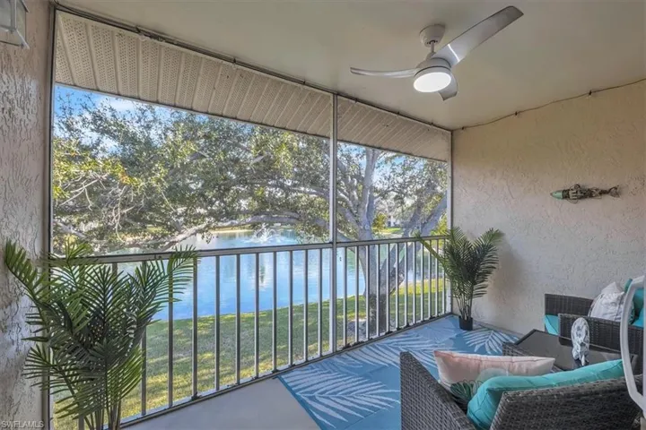280  Timber Lake  CIR, Naples, FL 34104