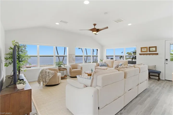 2669 Coco Plum Dr, Matlacha, Florida 33993