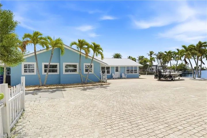 2669 Coco Plum Dr, Matlacha, Florida 33993