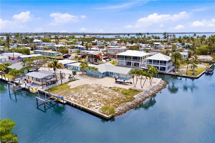 2669 Coco Plum Dr, Matlacha, Florida 33993