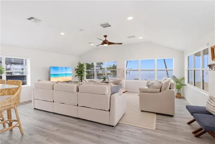 2669 Coco Plum Dr, Matlacha, Florida 33993