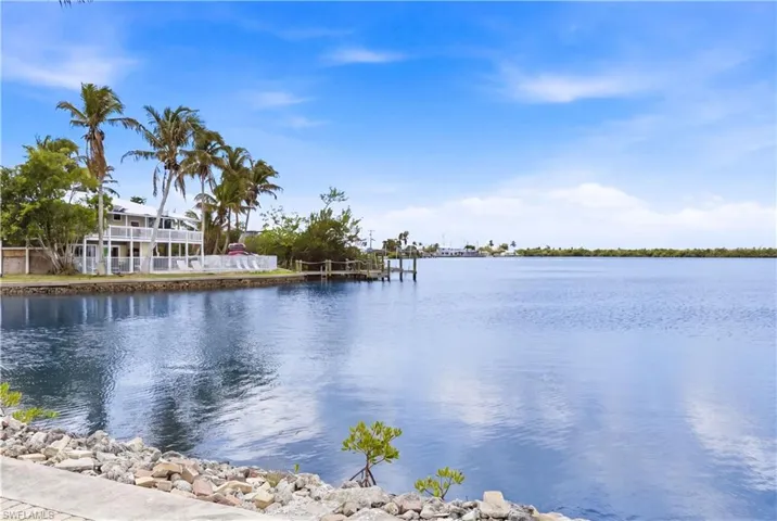 2669 Coco Plum Dr, Matlacha, Florida 33993