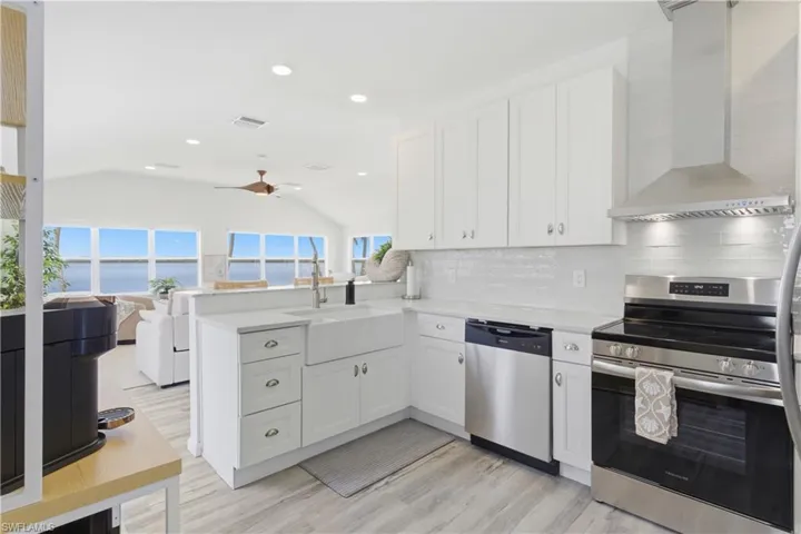 2669 Coco Plum Dr, Matlacha, Florida 33993