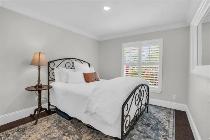 Guest bedroom