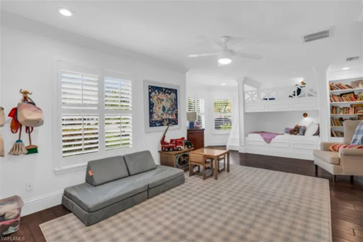 Large second bedroom