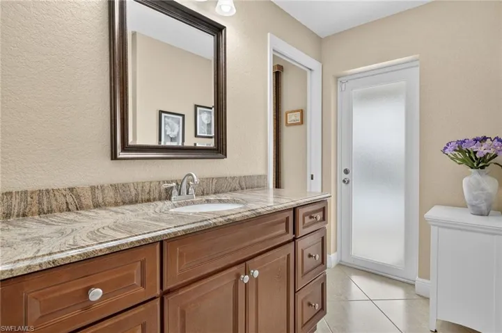 4235 Sw 20th Ave, Cape Coral, Florida 33914