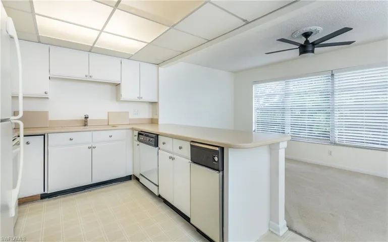 6884  Sandtrap  DR, Fort Myers, FL 33919