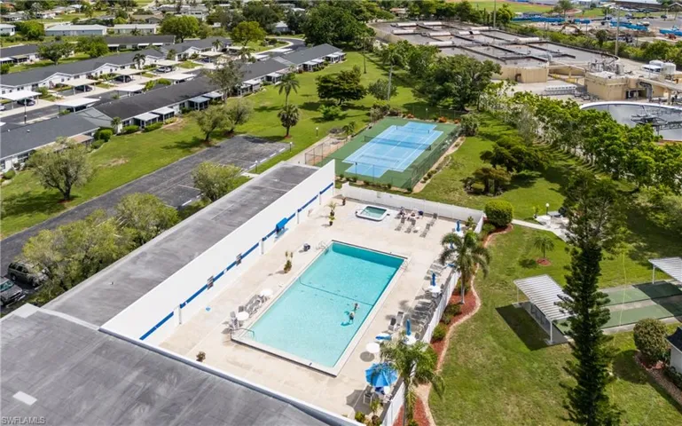 6884  Sandtrap  DR, Fort Myers, FL 33919