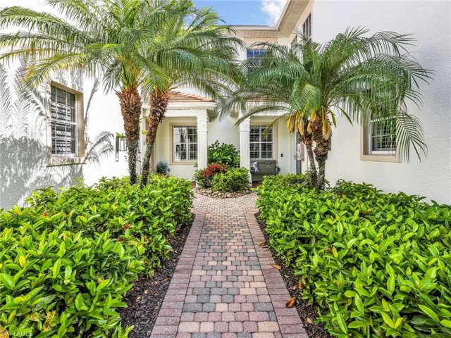 4794  Alberton  CT, Naples, FL 34105
