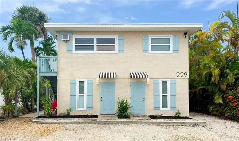 229 Fairweather Ln, Fort Myers Beach, Florida 33931