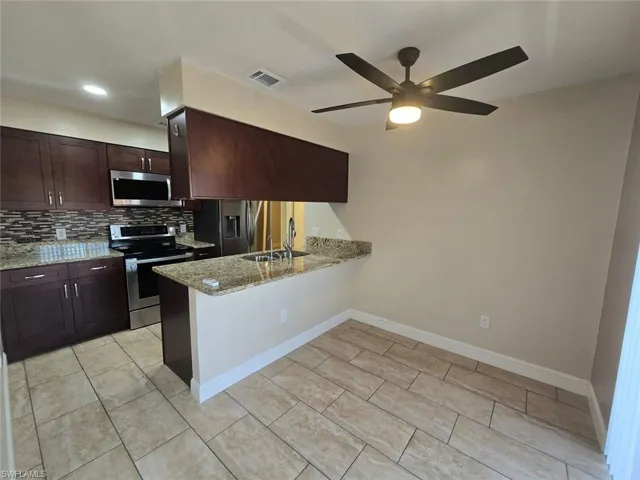 960 Hearty St, North Fort Myers, Florida 33903