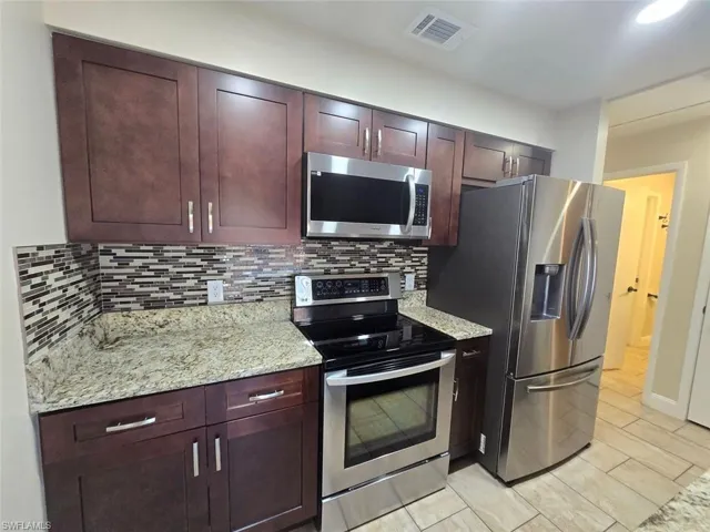 960 Hearty St, North Fort Myers, Florida 33903