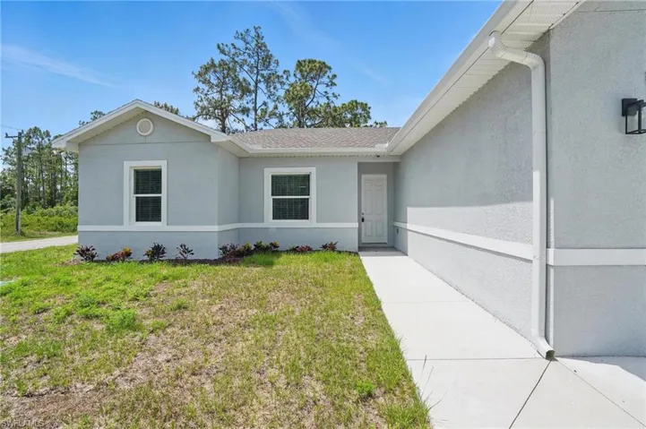 3906 E 10th  ST, Lehigh Acres, FL 33972