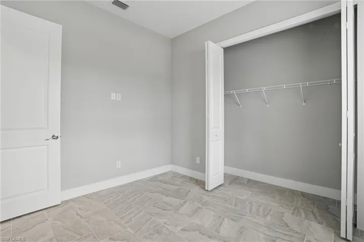 3906 E 10th  ST, Lehigh Acres, FL 33972