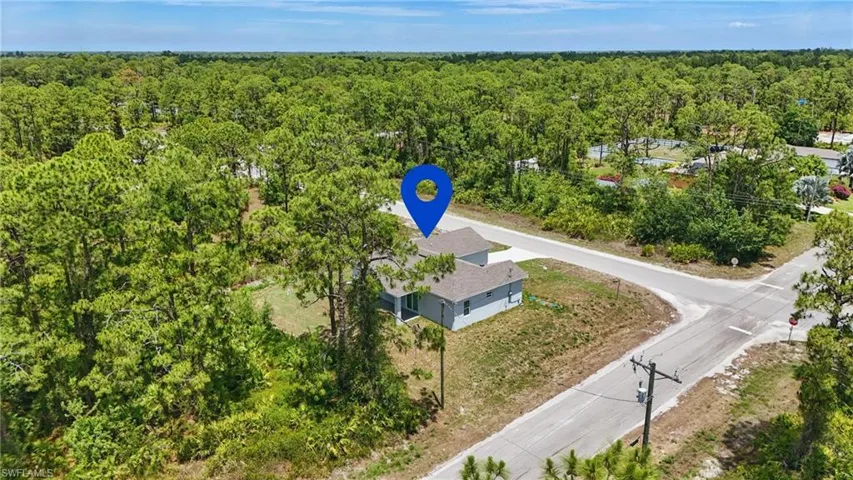 3906 E 10th  ST, Lehigh Acres, FL 33972