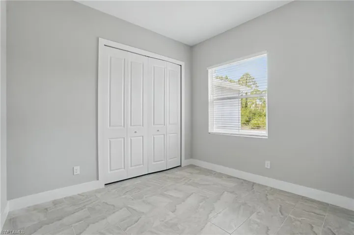 3906 E 10th  ST, Lehigh Acres, FL 33972
