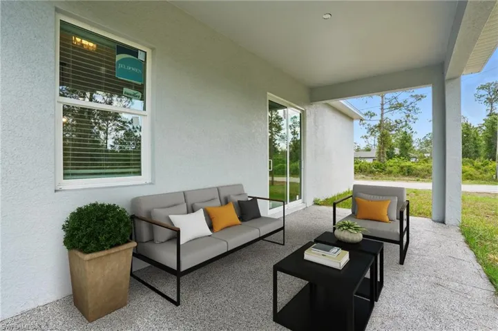 3906 E 10th  ST, Lehigh Acres, FL 33972