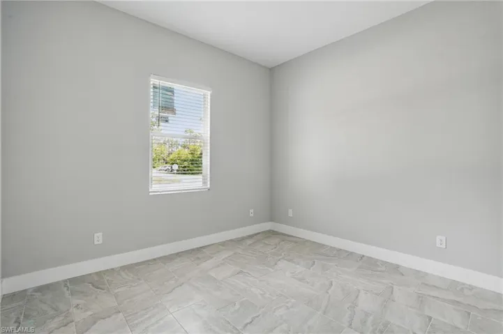 3906 E 10th  ST, Lehigh Acres, FL 33972