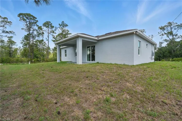 3906 E 10th  ST, Lehigh Acres, FL 33972