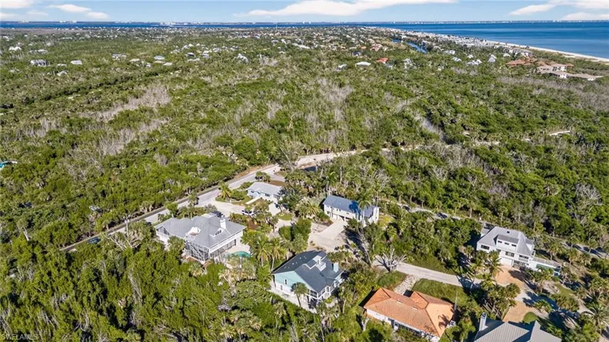 280 Southwinds Dr, Sanibel, Florida 33957