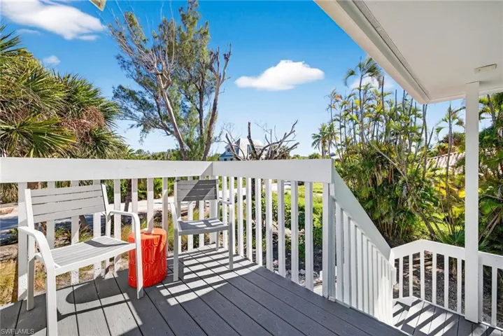 280 Southwinds Dr, Sanibel, Florida 33957