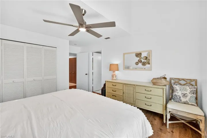280 Southwinds Dr, Sanibel, Florida 33957
