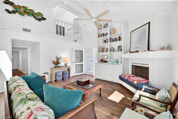 280 Southwinds Dr, Sanibel, Florida 33957
