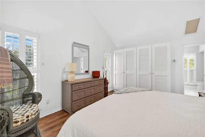 280 Southwinds Dr, Sanibel, Florida 33957
