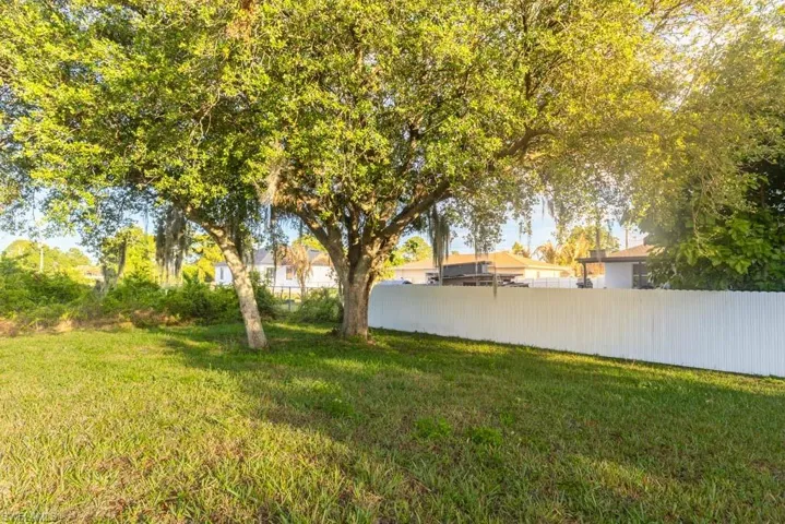 3808  27th SW ST, Lehigh Acres, FL 33976