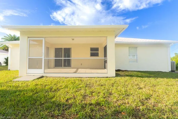 3808  27th SW ST, Lehigh Acres, FL 33976