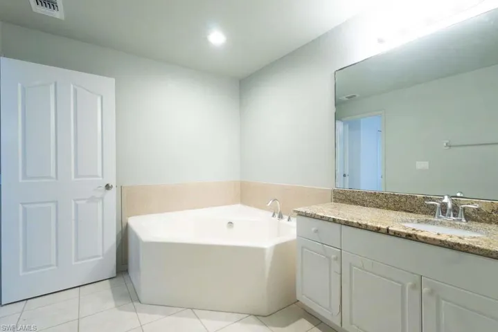 3808  27th SW ST, Lehigh Acres, FL 33976