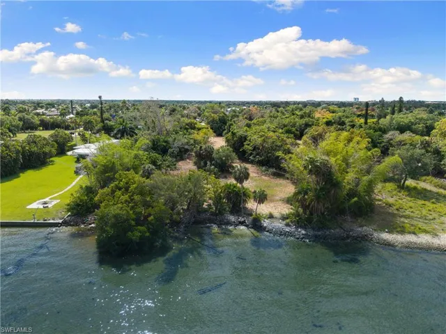11480  Mc Gregor  BLVD, Fort Myers, FL 33919
