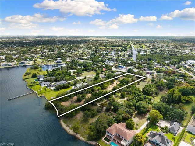 11480  Mc Gregor  BLVD, Fort Myers, FL 33919