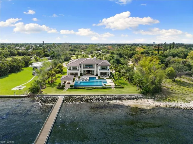 11480  Mc Gregor  BLVD, Fort Myers, FL 33919