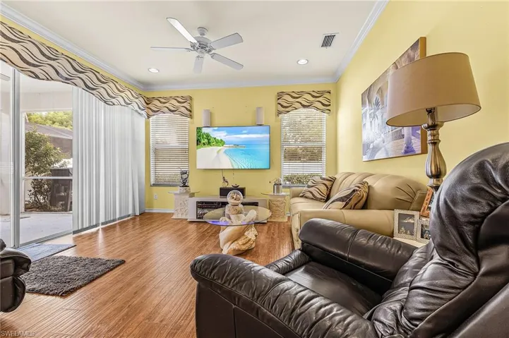 8332 Laurel Lakes Blvd, Naples, Florida 34119