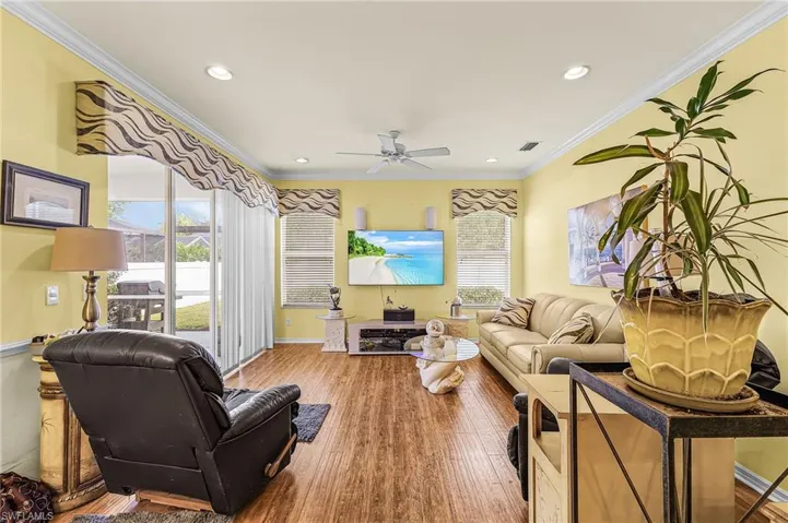8332 Laurel Lakes Blvd, Naples, Florida 34119