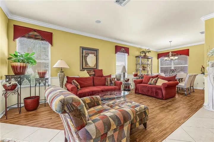 8332 Laurel Lakes Blvd, Naples, Florida 34119
