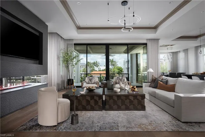 141 Channel Dr, Naples, Florida 34108