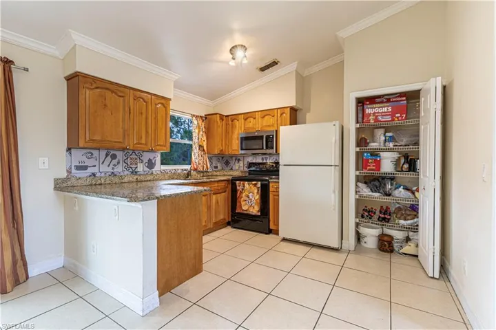 3875 Everglades Blvd N, Naples, Florida 34120